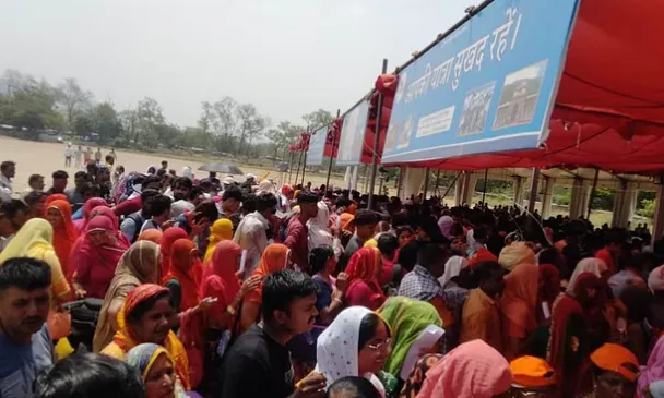 हरिद्वार: चारधाम के लिए ऑफलाइन पंजीकरण शुरू, सारे स्लॉट खत्म, लोगों में रोष