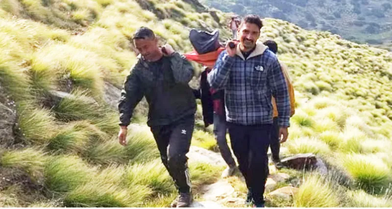 पिथौरागढ़: पशुधन सहायक का शव लेने टीम को पैदल तय करनी पड़ी पूरे 100km.की दूरी...