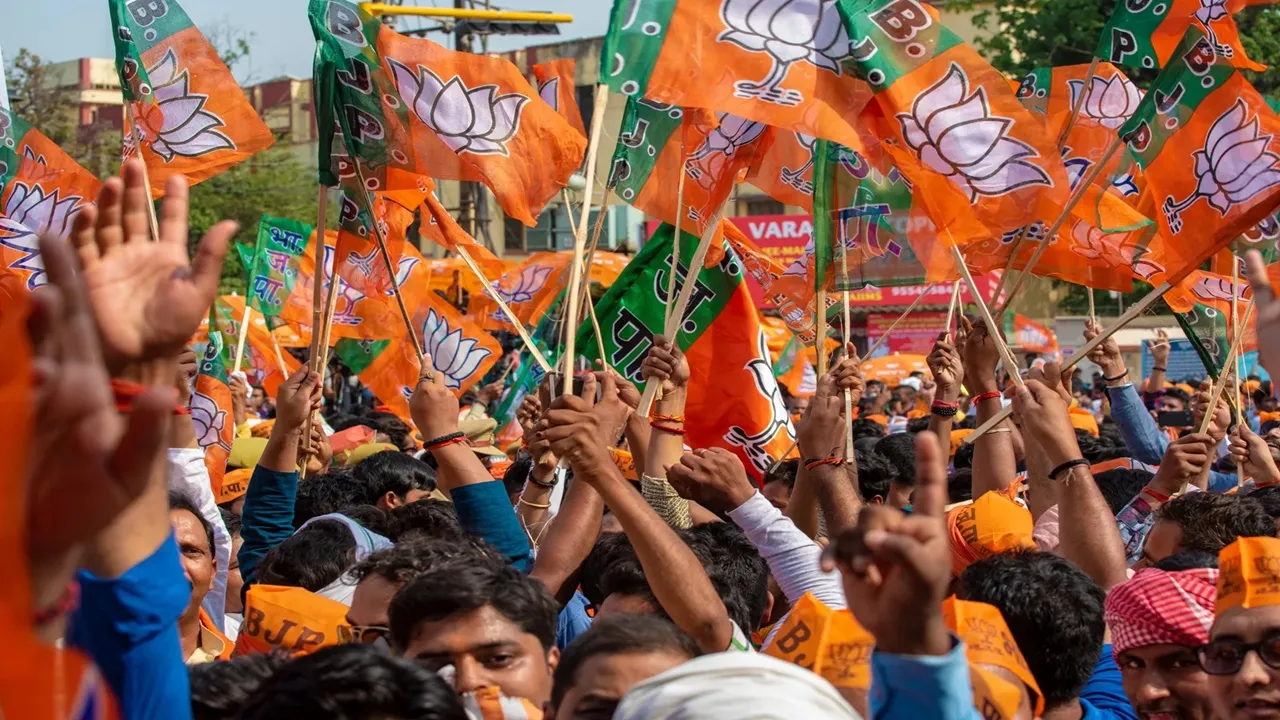 प्रयागराज: भाजपा के खिलाफ अब पोस्टर राजनीति, गठबंधन दलों को चेताया
