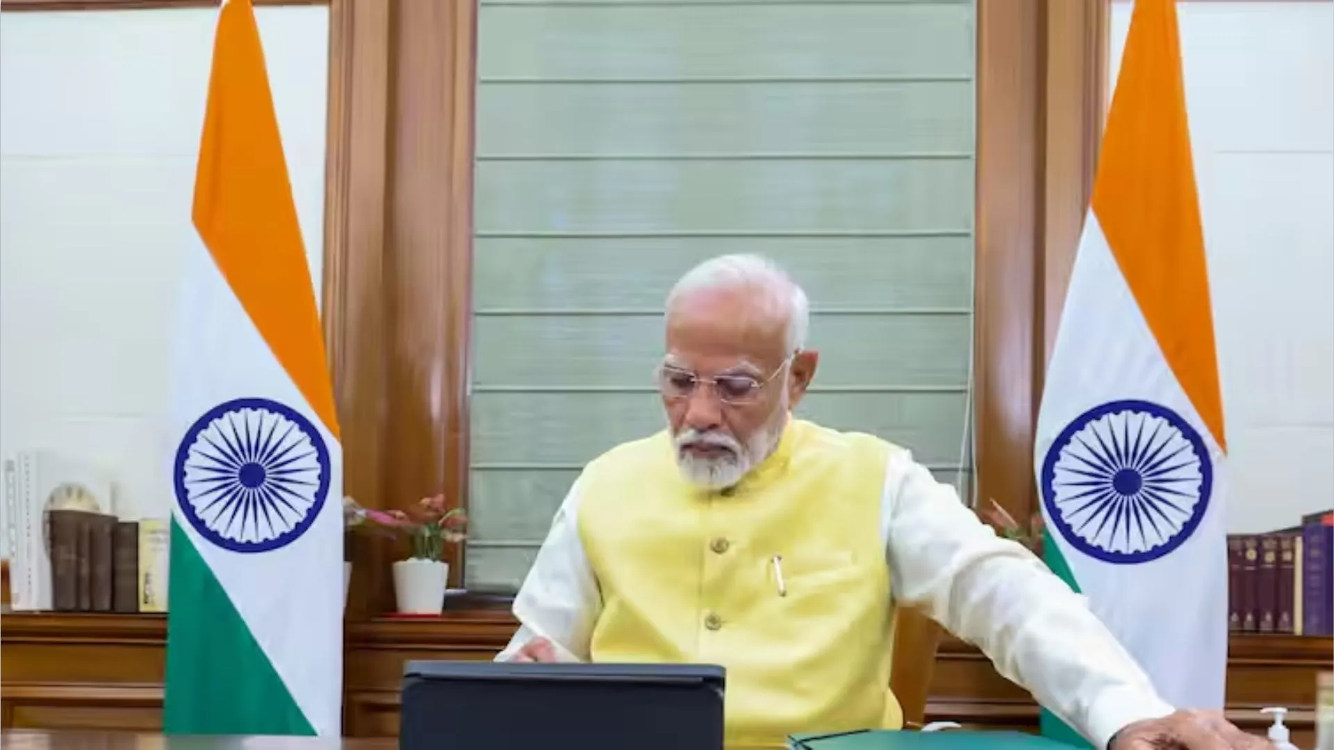 Modi Cabinet Meeting: मोदी सरकार की किसानों को सौगात, 14 फसलों पर दी MSP