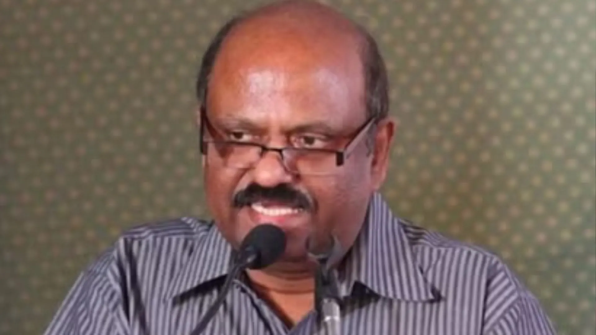 टकराव उचित नहीं 