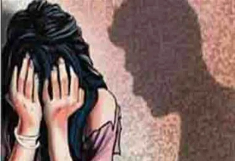 मुरादाबाद : पहले शादी का झांसा, फिर ब्लैकमेल कर करता रहा दुष्कर्म...दो भाइयों समेत छह के खिलाफ रिपोर्ट दर्ज