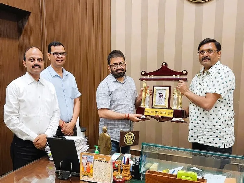 मुरादाबाद : प्रदेश में गेहूं खरीद में मुरादाबाद रहा प्रथम, मंडलायुक्त ने किया सम्मानित