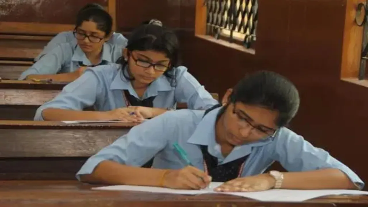 परख राष्ट्रीय सर्वेक्षण 2024: पढ़ाई, लिखाई के साथ परिक्षा भी जरूरी, स्कूलों में प्रत्येक शनिवार बच्चों का लिया जाए टेस्ट