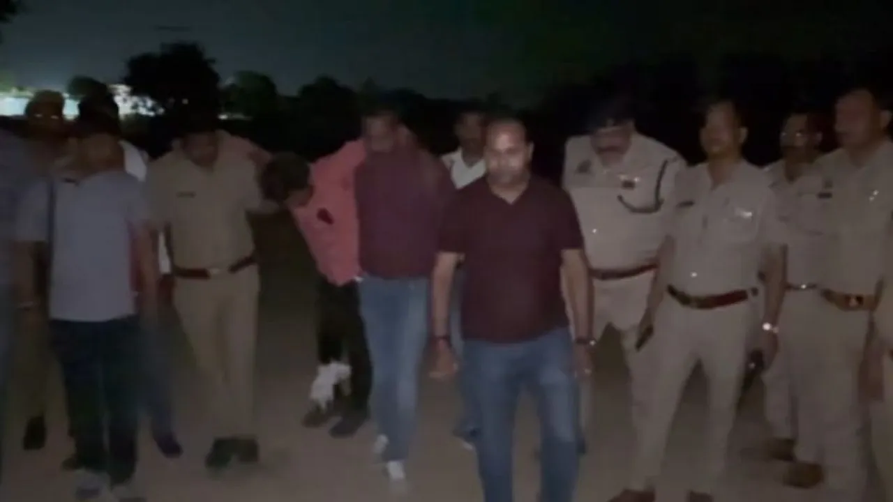 Jalaun Crime: पुलिस मुठभेड़ के आरोपियों ने उगली आधा दर्जन से ज्यादा चोरियां...चोरी का ये माल हुआ बरामद