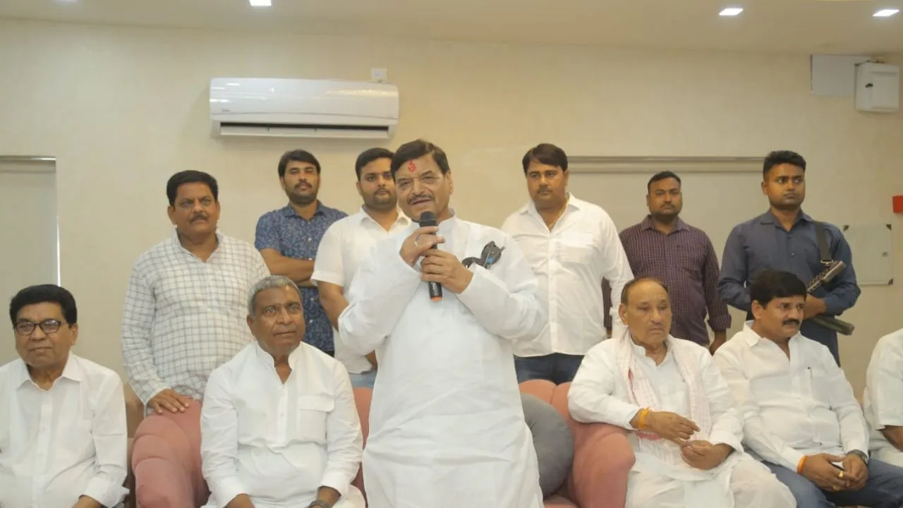 इटावा में शिवपाल सिंह यादव बोले- इंडिया गठबंधन दस विधानसभा सीटों के उपचुनाव मिलकर लड़ करेगा जीत हासिल