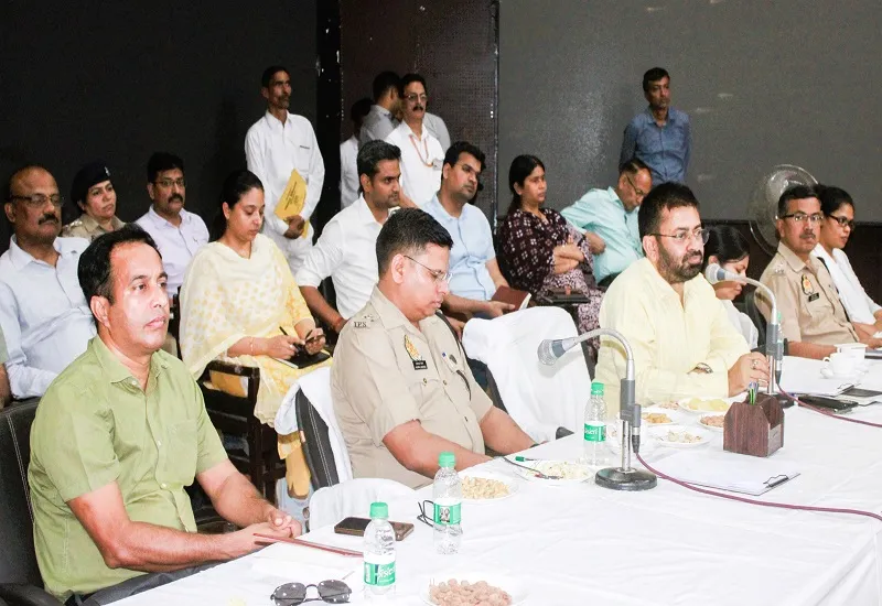 मुरादाबाद : परंपरागत तरीके से मनाएं ईद-उल-अजहा व गंगा दशहरा का त्योहार, जिलाधिकारी ने दिया निर्देश