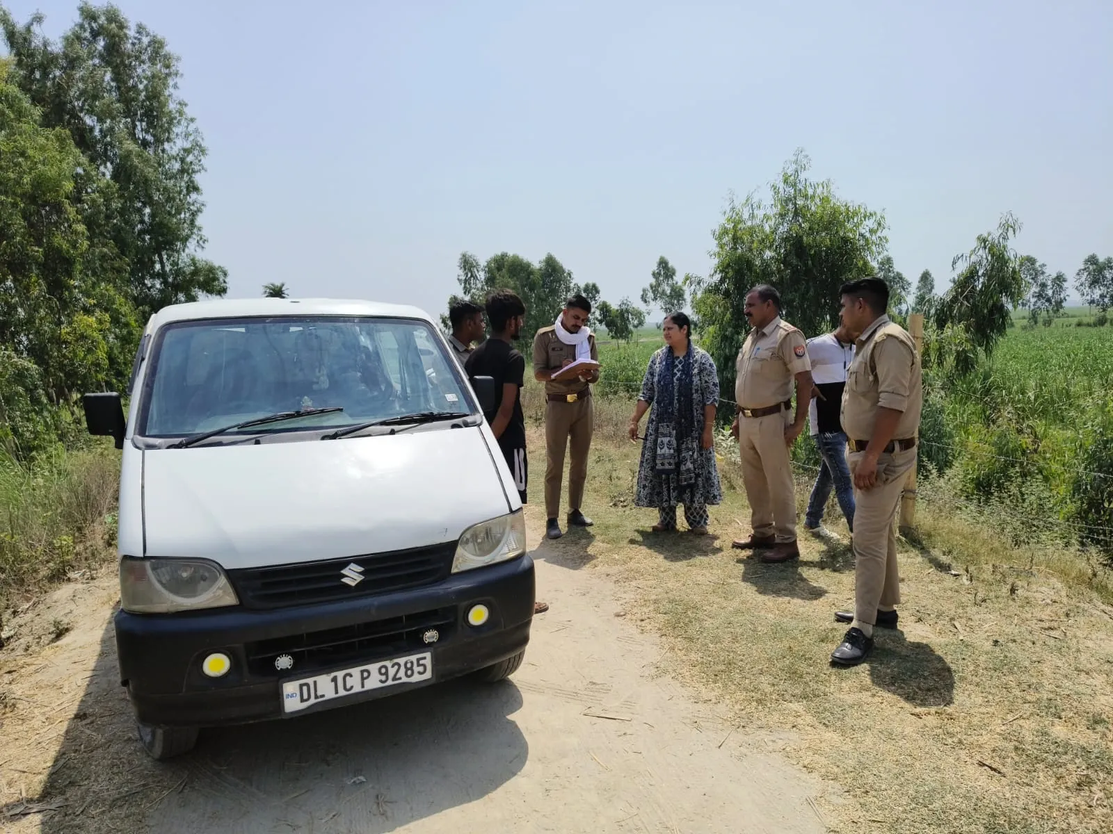 अमरोहा: ड्रग इंस्पेक्टर और बृजघाट चौकी प्रभारी ने 2500 नशीले इंजेक्शन पकड़े