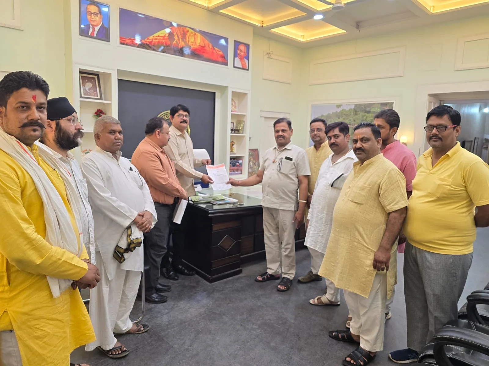 पीलीभीत: 'गुटखा पर पूर्णतया प्रतिबंध हो या बाध्यता हटे...',बोले- ऐसे हो जायेंगे परेशान