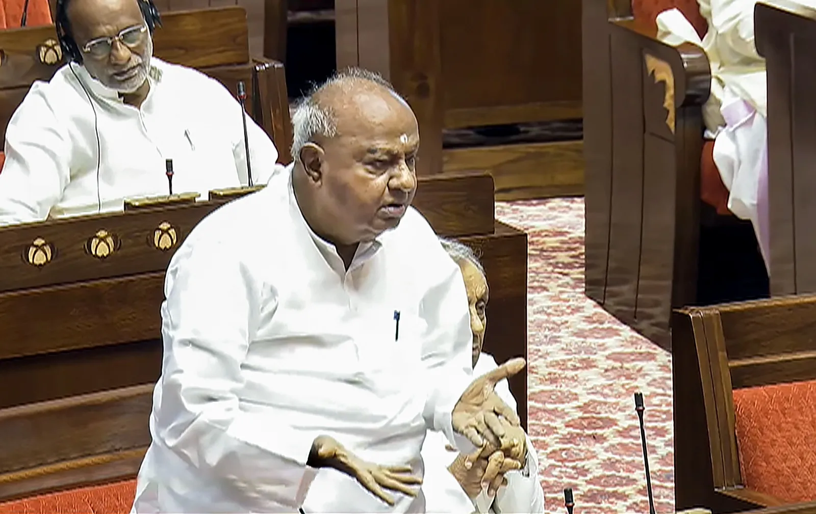  नीट मुद्दे पर देवेगौड़ा ने सरकार का किया बचाव, विपक्ष पर सरकार की छवि धूमिल करने का लगाया आरोप