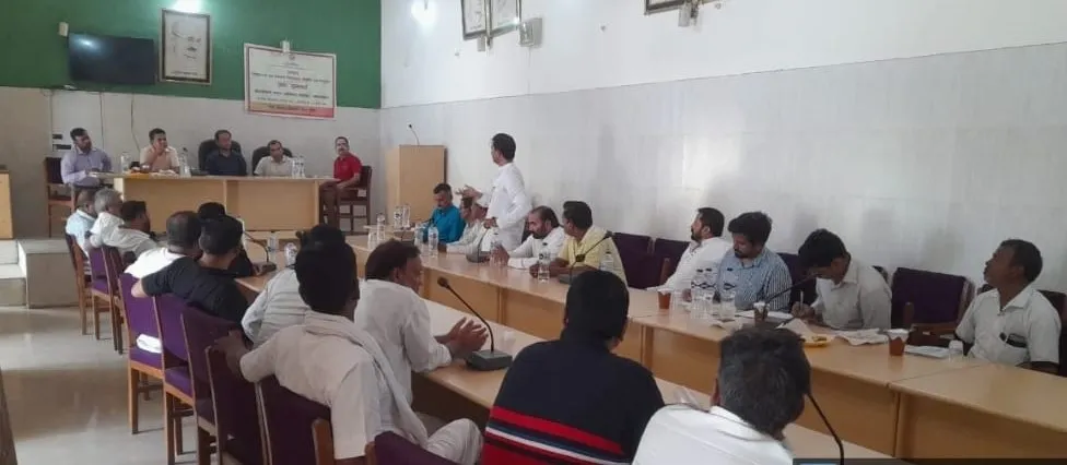 बदायूं: जलभराव नहीं किया दूर, पालिका बोर्ड की बैठक में सभासदों का हंगामा