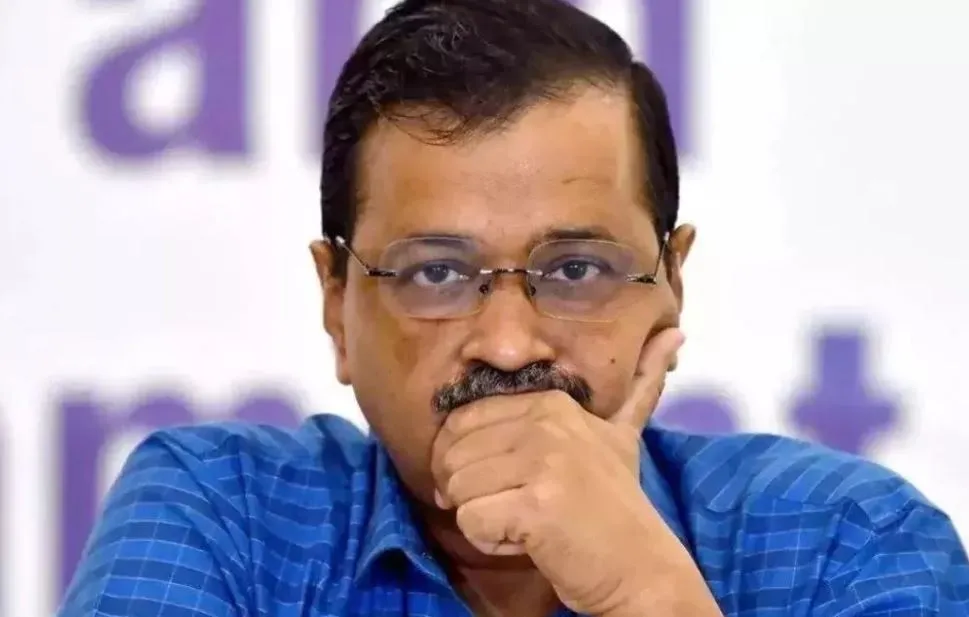 अरविंद केजरीवाल को बड़ा झटका, दिल्ली हाईकोर्ट ने जमानत पर लगाई रोक 