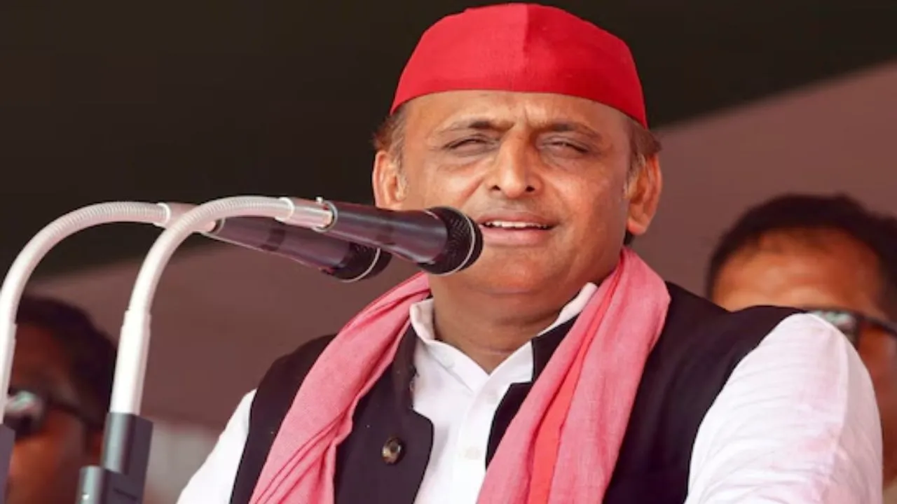 मुख्यमंत्री योगी पर Akhilesh Yadav का पलटवार, कहा- सांड भी लाल रंग देखकर भड़कता है
