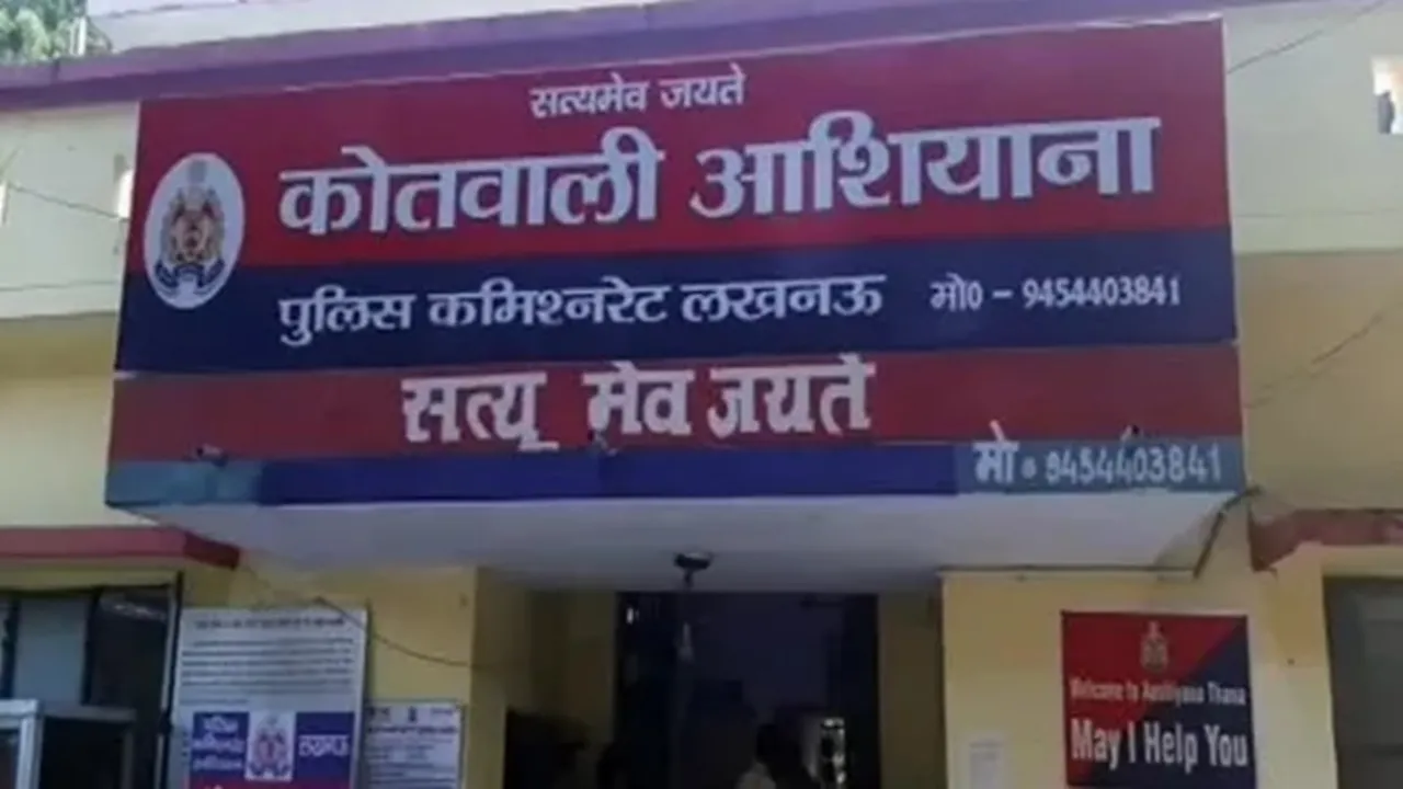  मैनहोल के खुले ढक्कन से टकराई बाइक, वृद्धा की मौत 