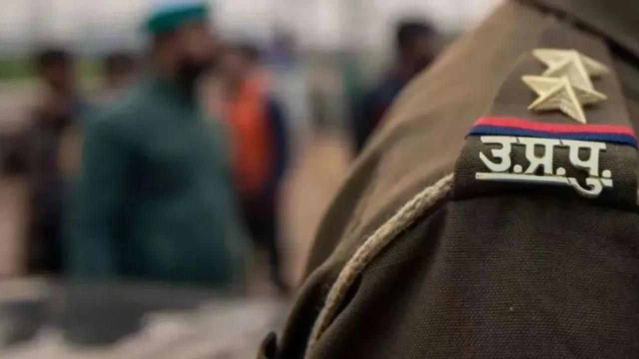 Etawah: इधर से उधर किए गए कई थाना प्रभारी, हाईवे जाम व व्यापारी की पिटाई के बाद जिम्मेदारों पर लिया गया एक्शन