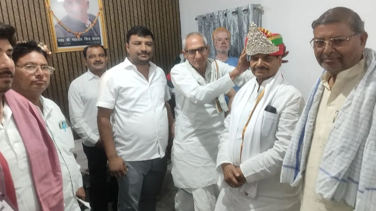 Etawah News: सपा नेता शिवपाल यादव बोले- भाजपा सत्ता के लिए लेती है श्रीराम का सहारा, मतदाताओं का व्यक्त किया आभार