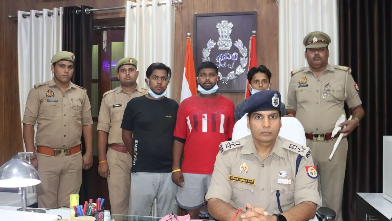 Etawah Crime: शहर में चोरी लूट की बना रहे थे योजना...पुलिस ने तीन शातिरों को किया गिरफ्तार, ये माल हुआ बरामद