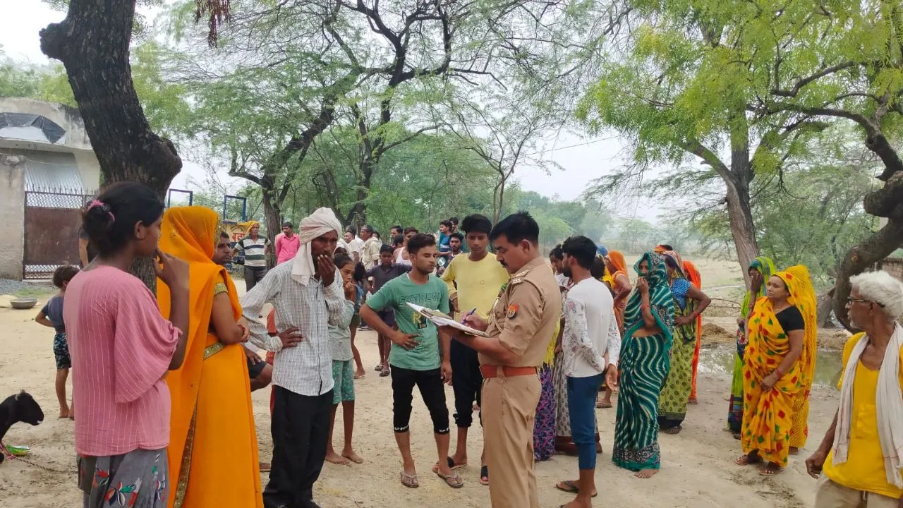 Auraiya: घर में घुसकर बदमाशों ने की लूटपाट, महिला के हाथ-पैर बांधे, मुंह में ठूंसा कपड़ा, एसपी ने दिए ये निर्देश...