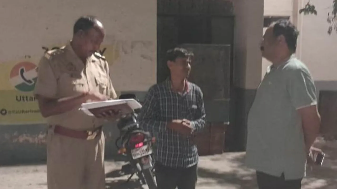 Kanpur Dehat: बकरी दरवाजे पर जाने के विवाद में दिव्यांग को फरसा मारकर उतारा मौत के घाट, सात पर रिपोर्ट दर्ज