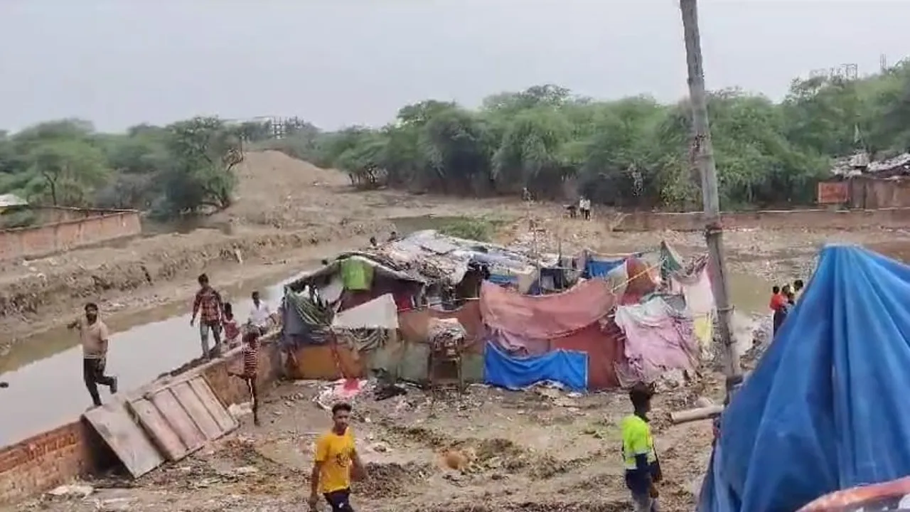 कुकरैल नदी में डूबने से दो बच्चों की मौत (1)