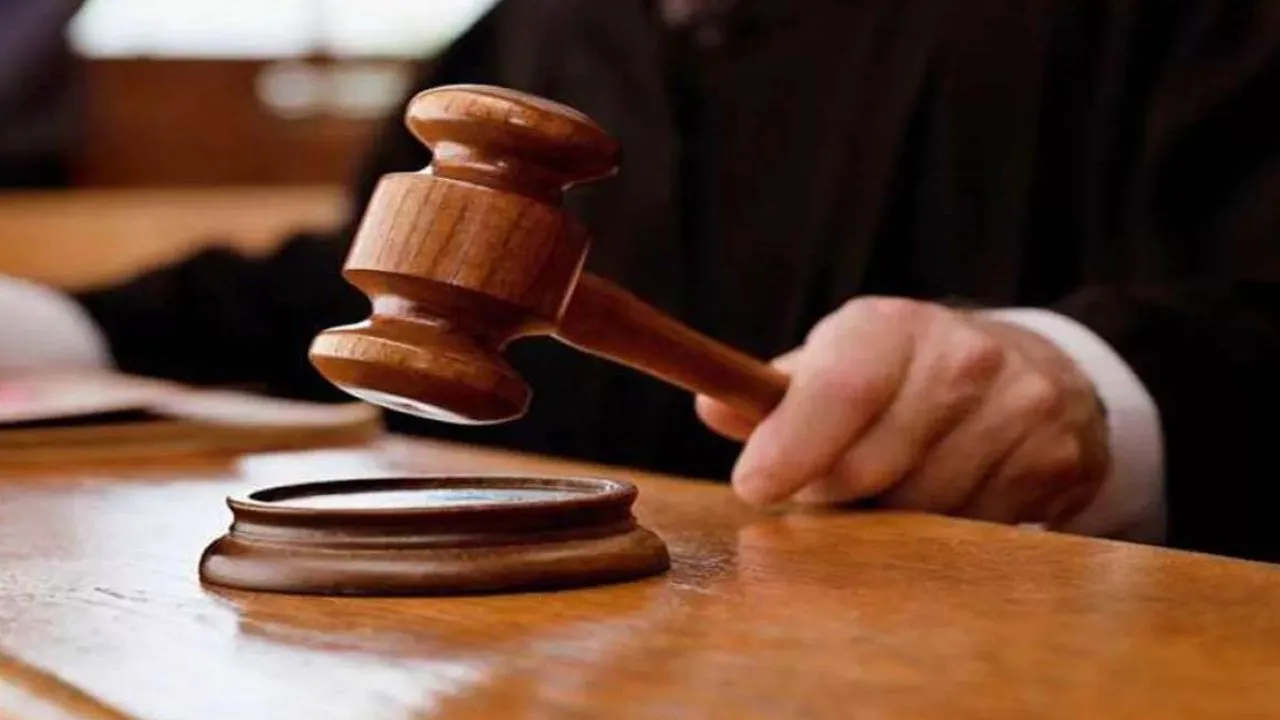 Kanpur: महिला की हत्या में पति व बेटों समेत चार को उम्रकैद; मकान के विवाद में ईंटों से कूंच कर दिया था घटना को अंजाम