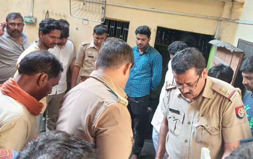 लखीमपुर-खीरी: रोडवेज बस में युवक की संदिग्ध हालत में मौत, परिवार में मचा कोहराम 