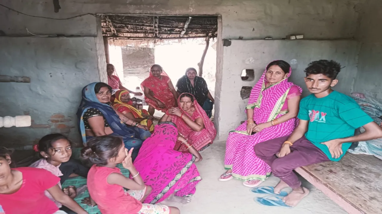 खूनी संघर्ष :  आपसी रंजिश में चले लाठी-डंडे, एक की मौत 