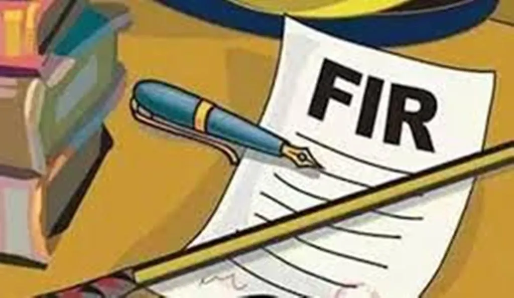 पीलीभीत: प्रताड़ना से तंग आकर युवक ने फंदा लगाकर दे दी थी जान, मां ने दर्ज कराई  FIR...जानें पूरा मामला  