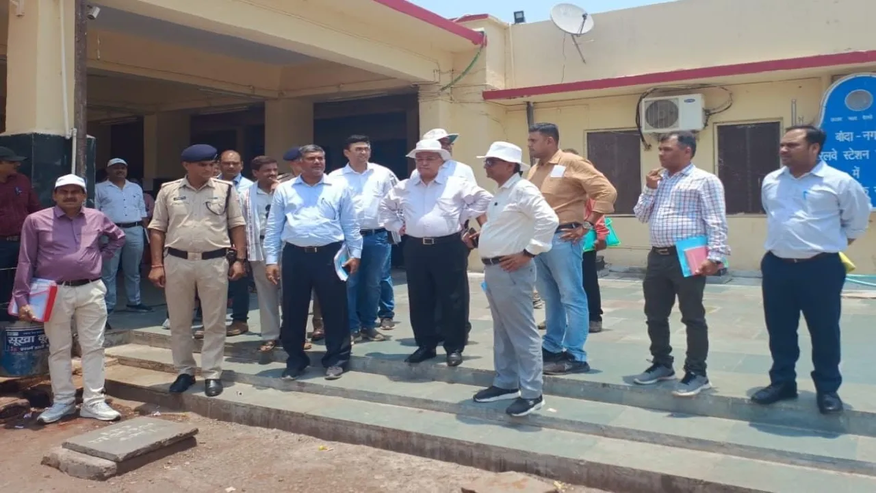 प्रयागराज :  रेलवे महाप्रबंधक ने मानिकपुर - खैरार - भीमसेन रेलखंड का किया निरीक्षण