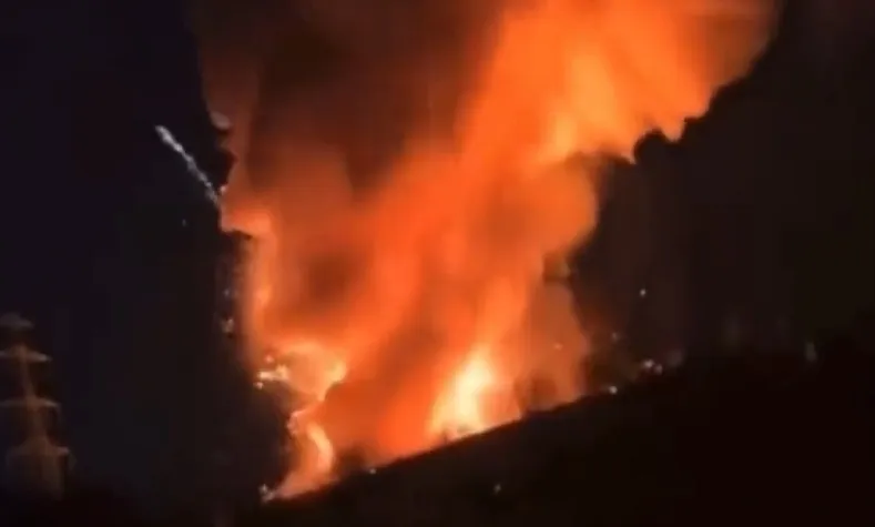  दक्षिण कोरिया में लिथियम बैटरी बनाने वाली फैक्टरी में लगी आग, 22 लोगों की मौत...मृतकों में ज्यादातर चीनी श्रमिक 