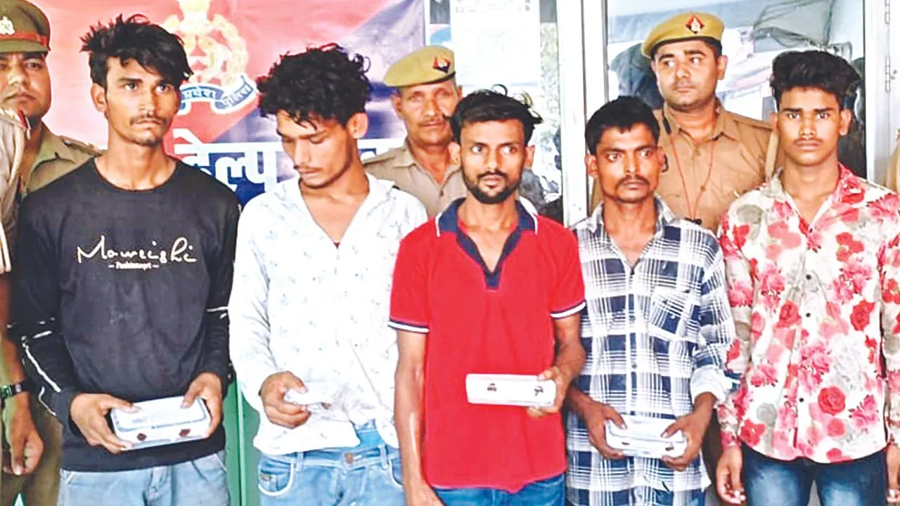 Kanpur News: दिन में बंद मकानों की रेकी फिर रात में करते चोरी, पुलिस ने गैंग के पांच सदस्यों को किया गिरफ्तार