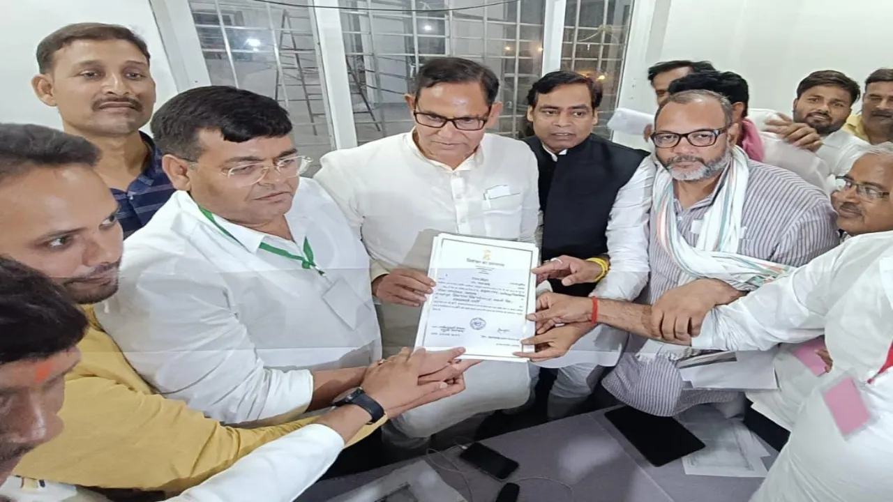  सपा के डॉ.एसपी के सिर ताज,इंडिया गठबंधन दल में उल्लास