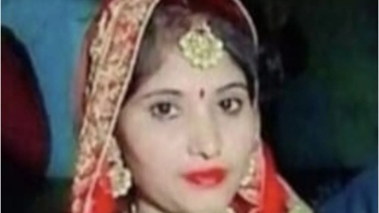 फतेहपुर में पत्नी ने पति से जेवरात बनवाने को कहा, कुछ दिन के लिए टालने पर महिला ने किया ये...लोग भी हैरान