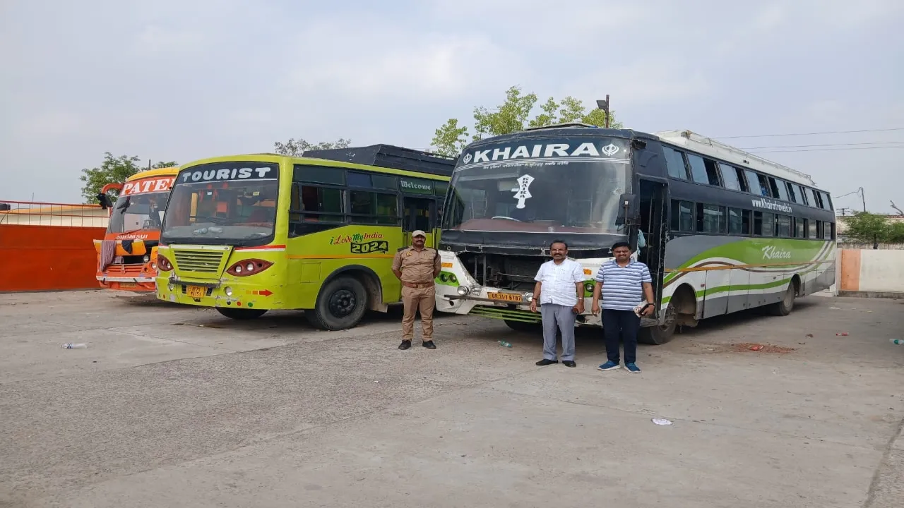 बहराइच : आरटीओ ने आठ वाहन किया सीज, पांच लाख जुर्माना भी लगाया