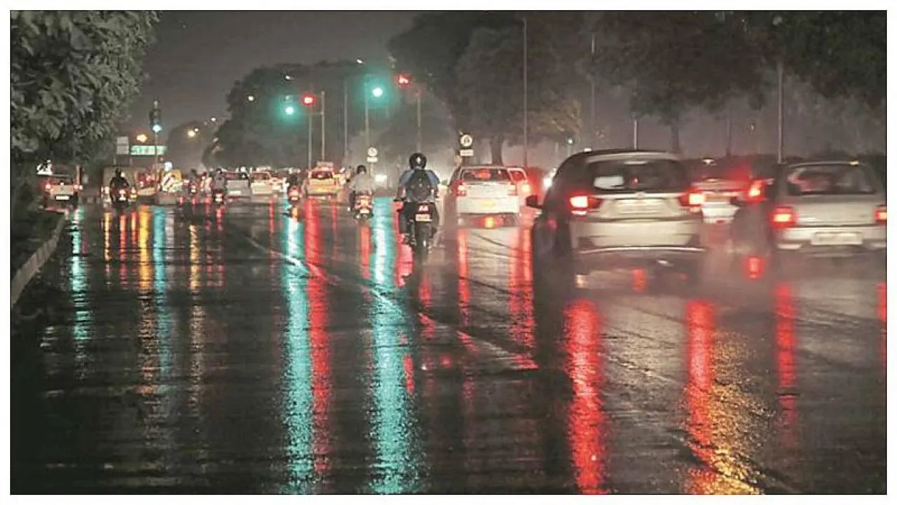 मानसून की दस्तक :  मूसलाधार बारिश से मौसम हुआ सुहाना