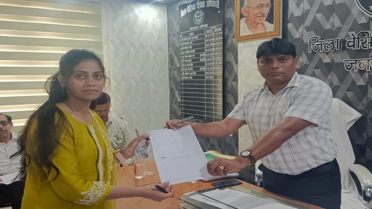 स्कूलों का आवंटन : 392 महिला शिक्षिकाओं ने लॉक किया स्कूल, मनचाहे स्कूलों में मिली तैनाती  