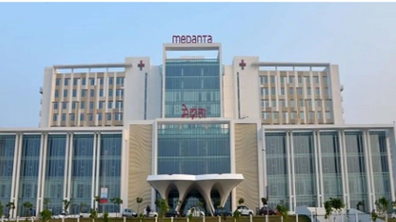 मेदांता अस्पताल: छोटी समस्या को बता दिया बड़ी बीमारी, इलाज के लिए मांगे 8 लाख, 125 रुपये में मरीज को मिली राहत