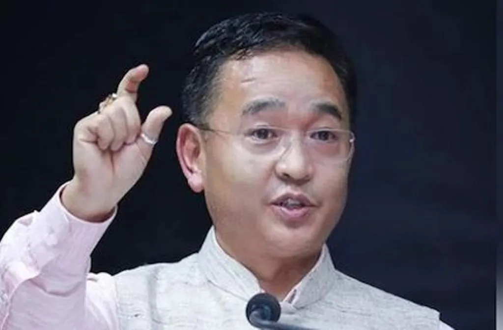 सिक्किम: एसकेएम के प्रमुख तमांग ने सरकार गठन का दावा किया पेश 