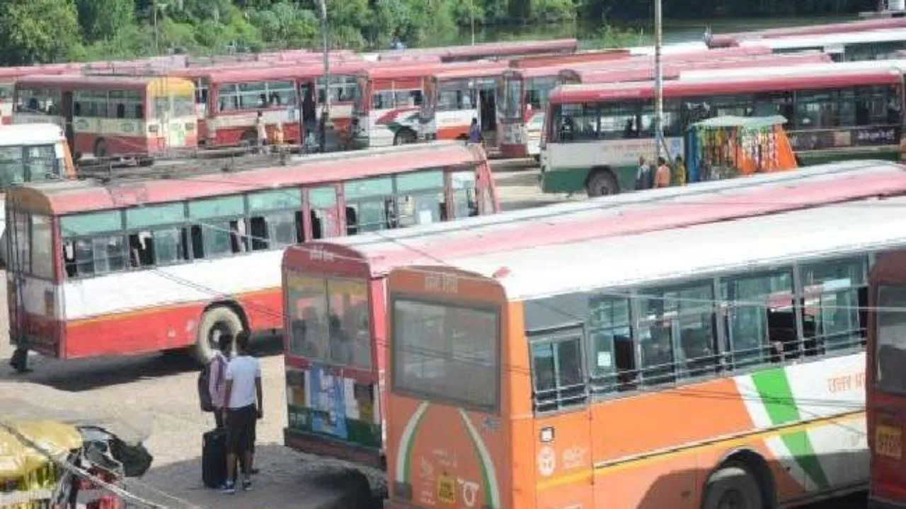 Kanpur: रोडवेज बसों पर लगाम लगाने वाले GPS सिस्टम की चालकों ने दे दी बलि, परिवहन विभाग धरातल पर जाने को मजबूर