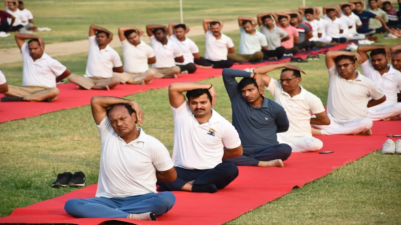 लखनऊ पुलिस योगा