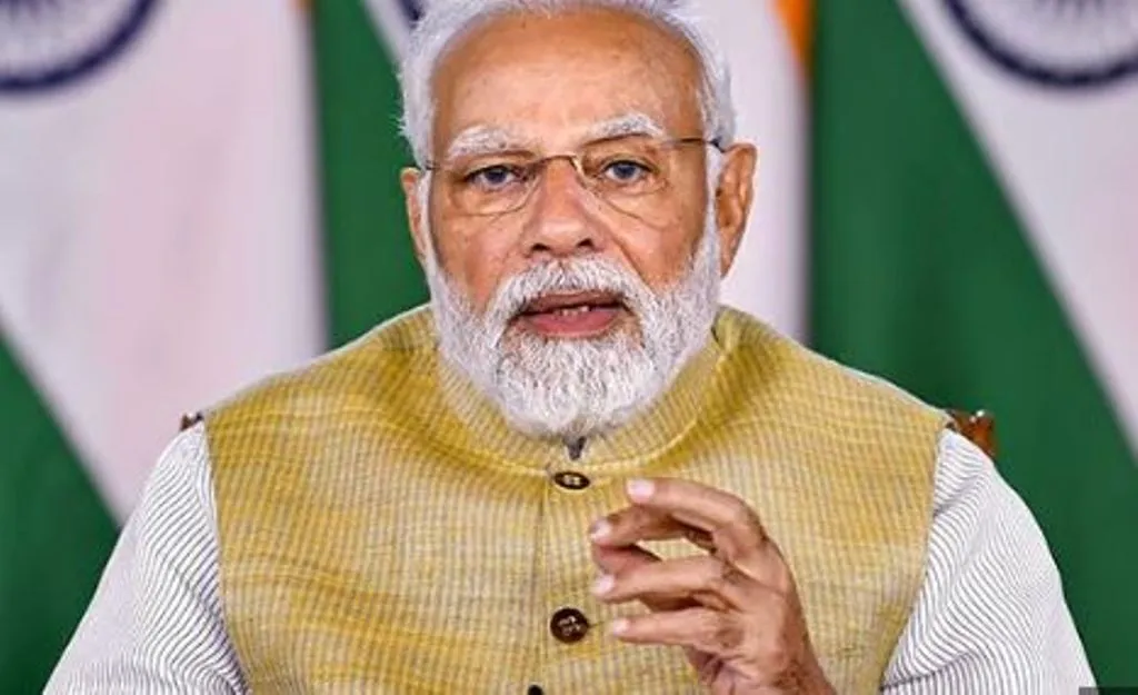  PM मोदी ने कांग्रेस पर साधा निशाना, कहा- आपातकाल लगाने वालों को संविधान के प्रति प्रेम जाहिर करने का कोई अधिकार नहीं