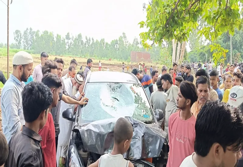 संभल : बेटी के लिए रिश्ता देखने जा रहे राशन डीलर की सड़क हादसे में मौत, साथी गंभीर