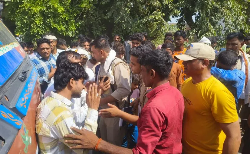 संभल:  ईद पर घर लौट रहे बाइक सवार की सड़क हादसे में मौत, साथी गंभीर घायल