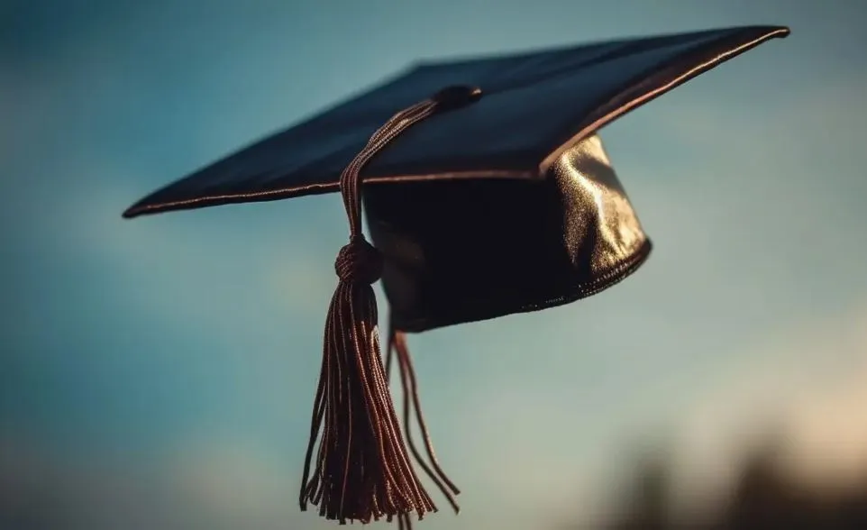 Bareilly News: चार वर्षीय स्नातक करने वाले छात्रों के लिए सिर्फ एक साल का परास्नातक