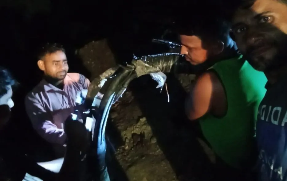 Bareilly News: अंडर ग्राउंड केबिल खराब होने से 16 घंटे से 200 गांवों की बिजली ठप