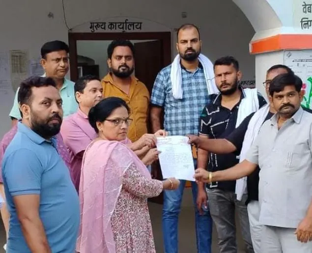 शाहजहांपुर: पालिका बोर्ड की बैठक नहीं होने से सभासद नाराज, काटा हंगामा