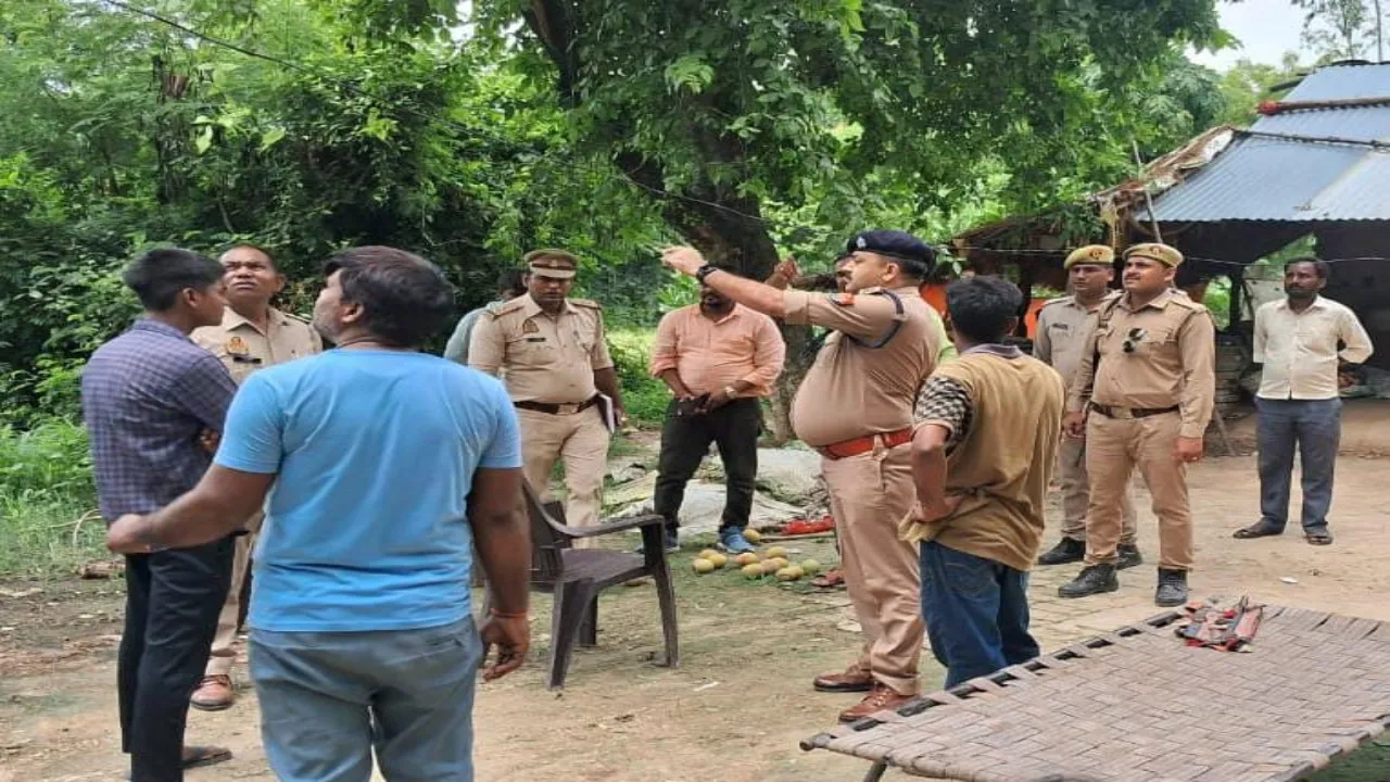 प्रतापगढ़ में बड़ी वारदात, गड़े धन को लेकर वृद्ध पर जानलेवा हमला-भतीजी का काटा हाथ, देखिये Video