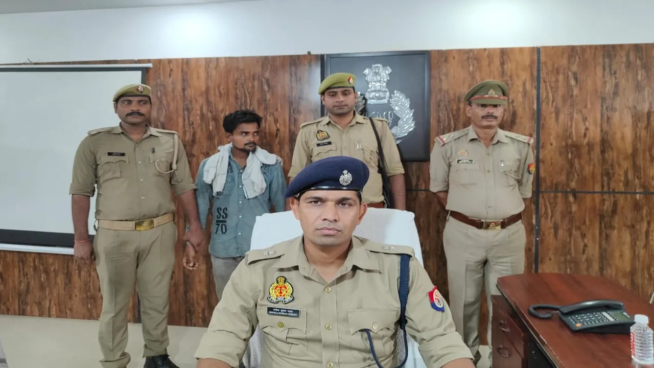गोंडा पुलिस ने दिलीप हत्याकांड का किया खुलासा, दो हजार रुपये की खातिर दोस्त ने किया था मर्डर 
