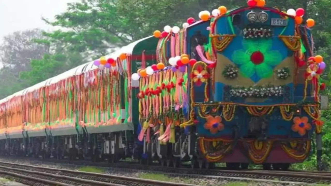 कोलकाता-ढाका के बीच मैत्री एक्सप्रेस सेवा मंगलवार तक स्थगित 