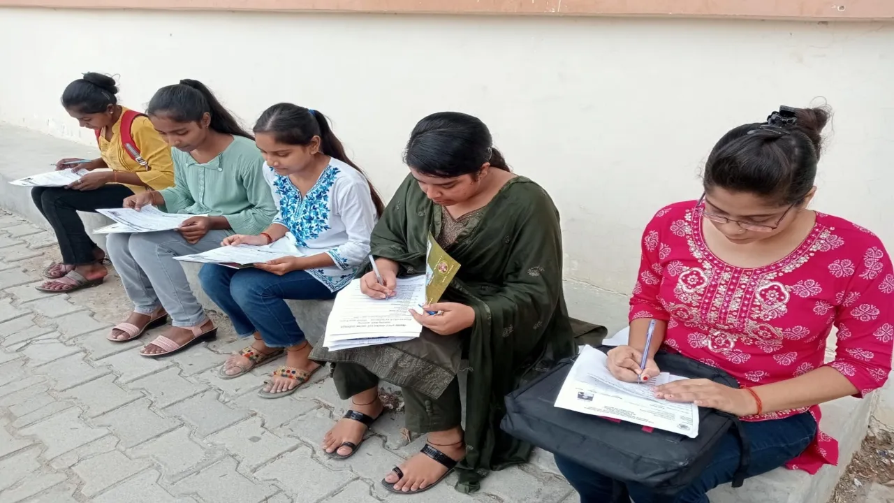 Education news: पीबी कालेज सहित 11 कालेजों में एससी-एसटी छात्रों को मिल रहा free admission, फ्रीशिप कार्ड से ऐसे करें आवेदन  